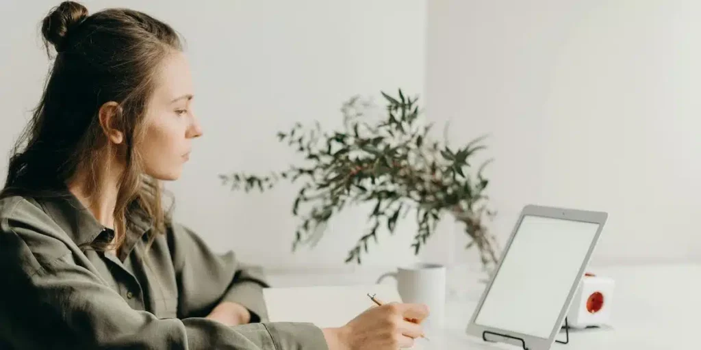 Time-Saving Tools for Small Business: Boosting Efficiency and Productivity